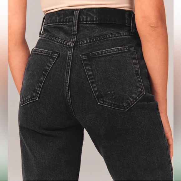 NWT ABERCROMBIE 90s STRAIGHT ULTRA HIGH RISE JEANS - Picture 6 of 10
